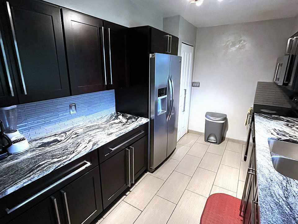 1st image of 236 N Keech St