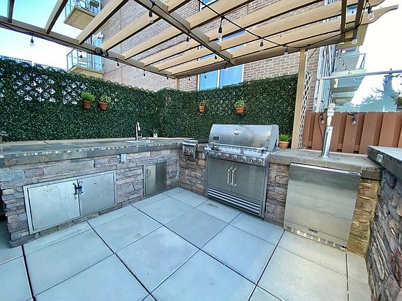 5th image of 50 Bayard St APT 4A