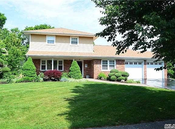 2nd image of 39 E Hill Dr