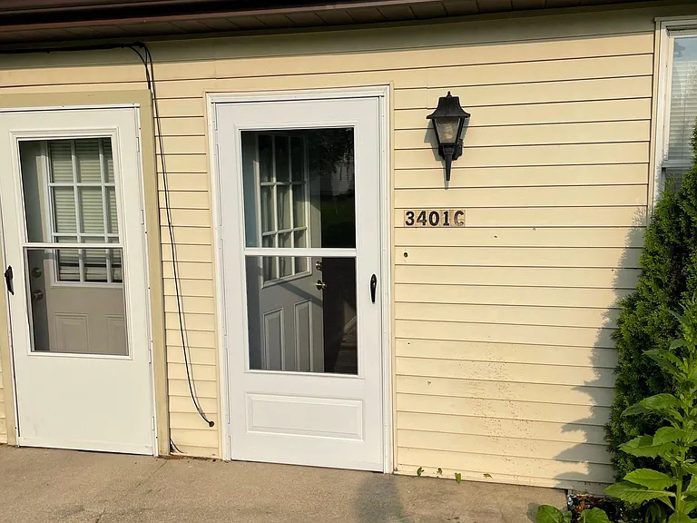 3401 Brodhead Rd #C — Photo 1