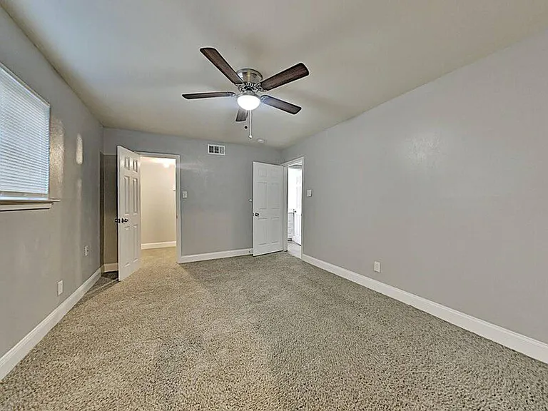 4832 Locke Ave #2 — Photo 4
