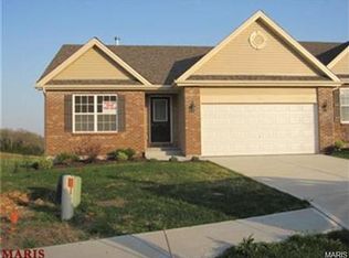 37 Parkville Ln, Festus, MO 63028