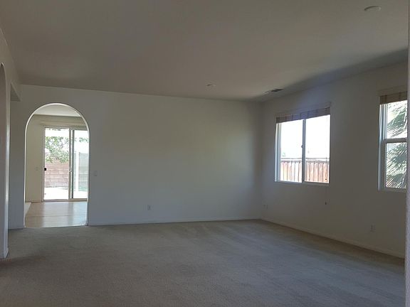 4th image of 2860 Newcastle Way