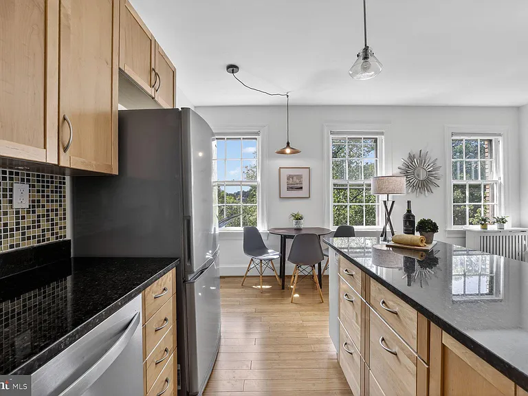 2707 Adams Mill Rd NW #400 — Photo 13