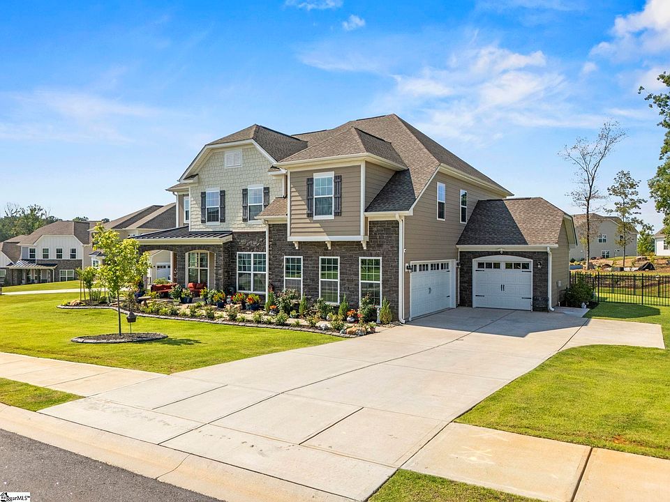 1st image of 208 Isleview Pl