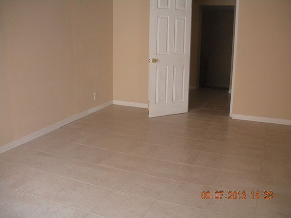 5th image of 11725 N Edison Ave