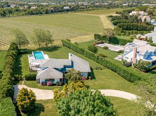 20 Winding Way, Water Mill, NY 11976