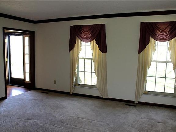 5th image of 4263 Berryhill Ln