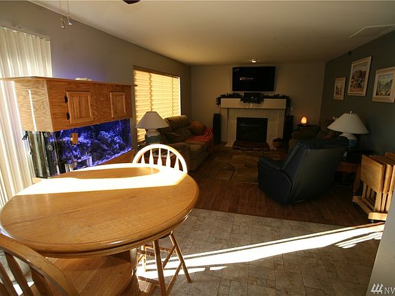 3rd image of 1108 181st Street Ct E
