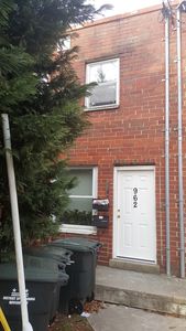 962 Mount Olivet Rd NE, Washington, DC, 20002