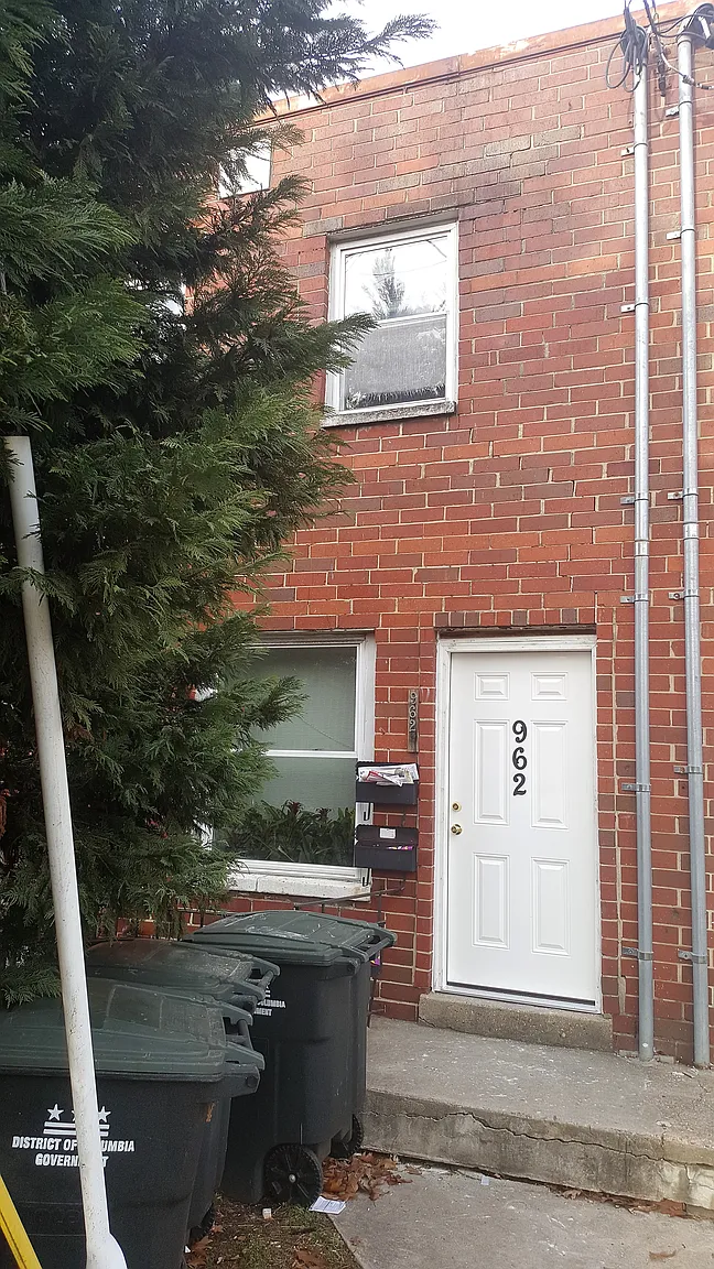 962 Mount Olivet Rd NE photo 1