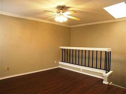 3rd image of 336 Melrose Dr APT 21A