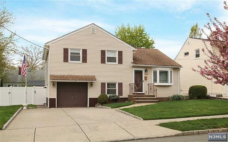 1st image of 125 Plenge Dr
