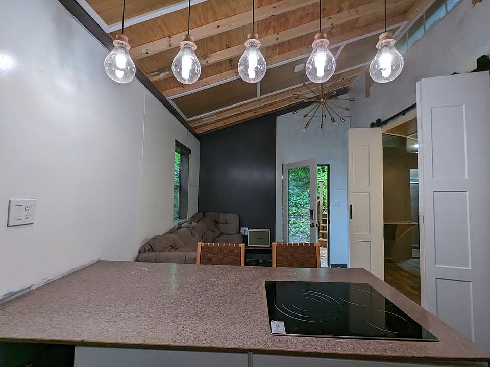 2nd image of 1065 Orlando Pl SW Unit B