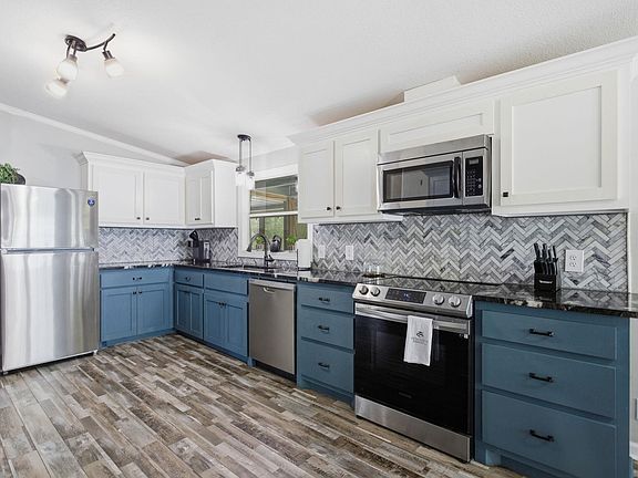 5th image of 1656 Daigle Rd