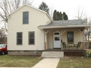 602 S Locust St, Janesville, WI 53548