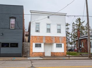 1107 La Crosse St, La Crosse, WI 54601