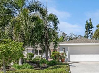 126 Alora St NE, Saint Petersburg, FL 33704