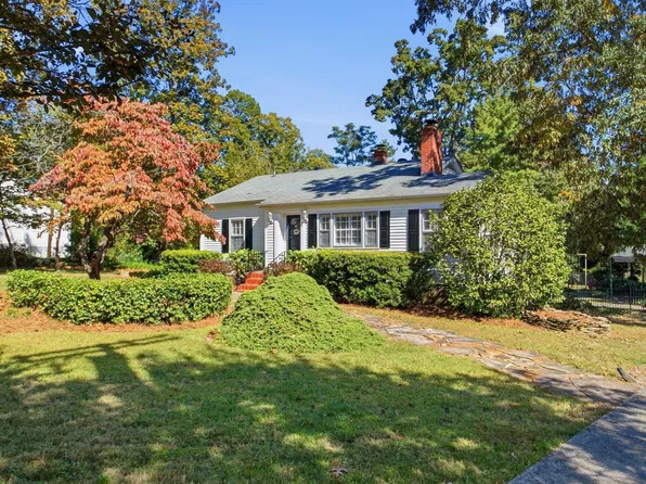 28 Shadow Ln, Taylors, SC 29687