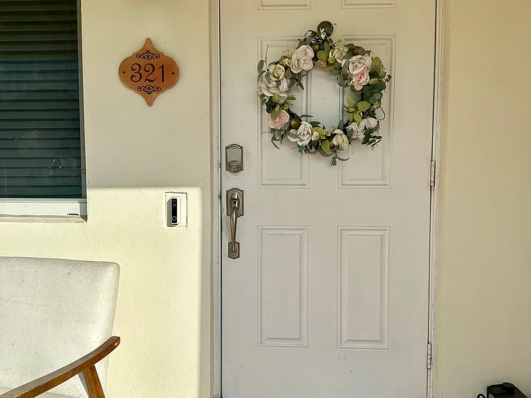 321 Tamiami Blvd — Photo 2