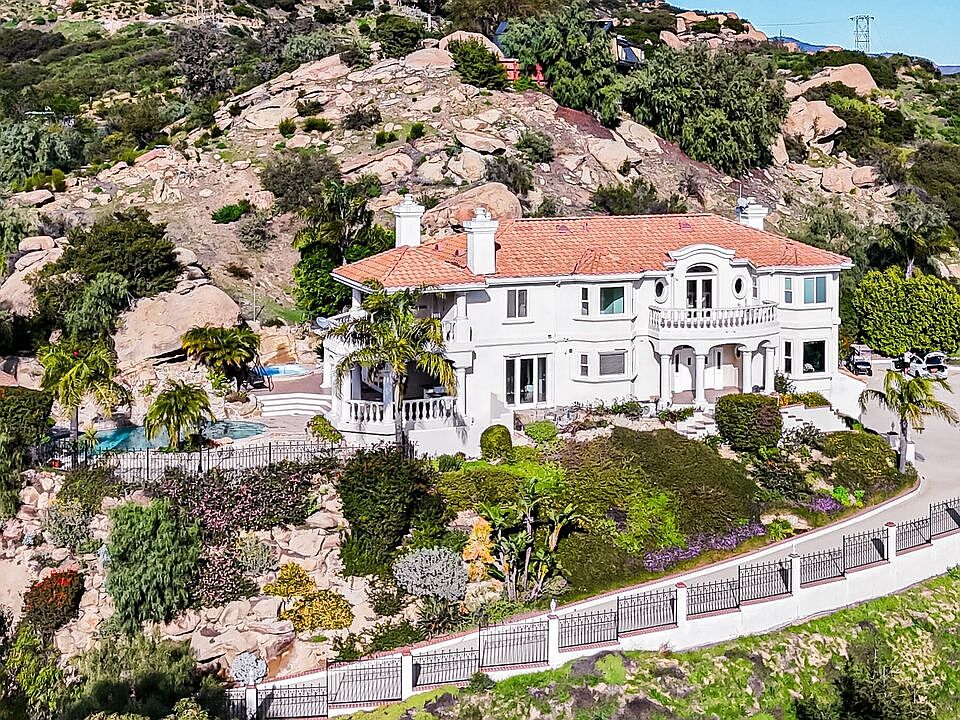 1st image of 7449 Studio Rd