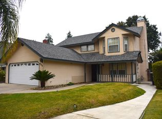 833 N Crenshaw St, Visalia, CA 93291