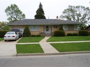 7945 Northcote Ave, Hammond, IN 46324