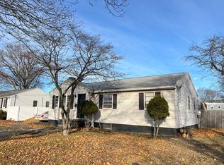 16 Jeffrey St, Peabody, MA 01960