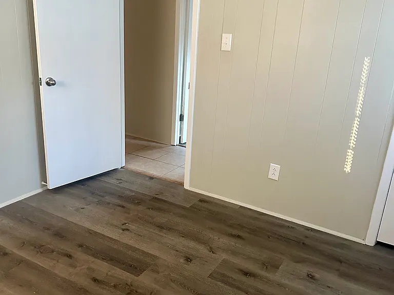 1617 Orange St — Photo 4