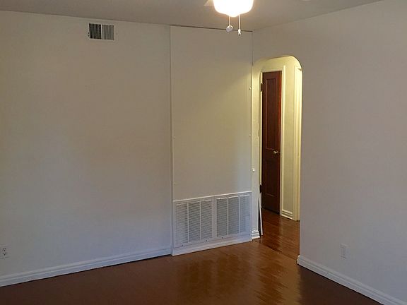 5th image of 166 Fermo Ave