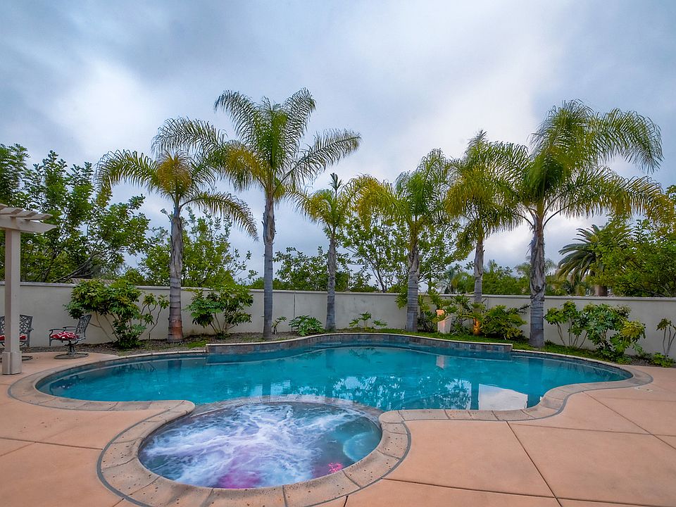 1st image of 9626 Lario Ln