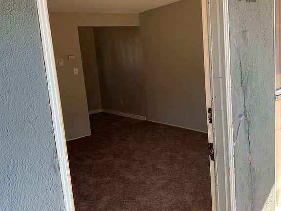 2nd image of 757 N H St APT 15