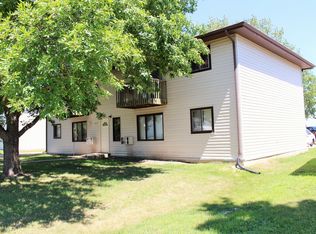 1807 6th St SE #1, Minot, ND 58701