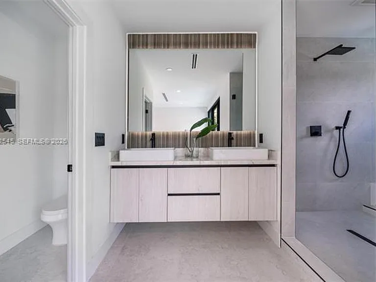 2937 SW 21st St #Townhouse 1 — Photo 22