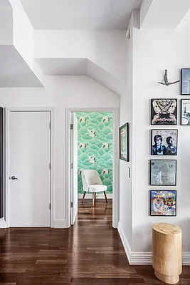 Sold by Stribling | media 8