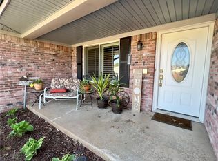 9 Arapaho Dr, Shawnee, OK 74801