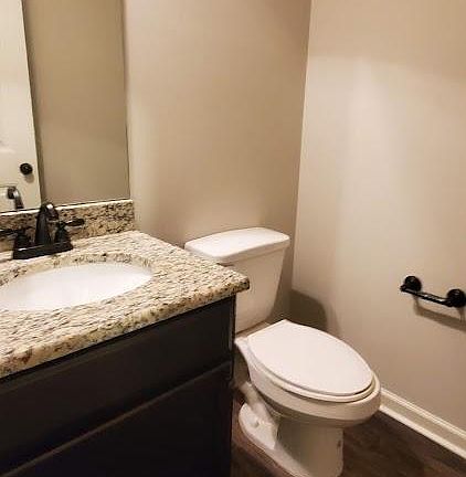5th image of 1022 Grand Teton Dr
