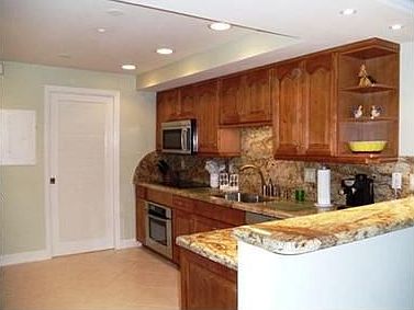 2nd image of 100 Macfarlane Dr APT 2D