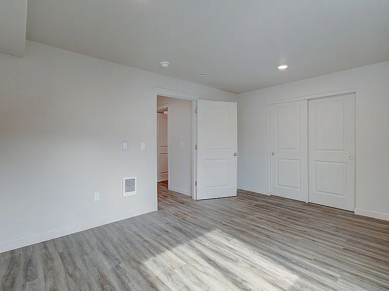 404 NE 117th Ave #104 — Photo 14