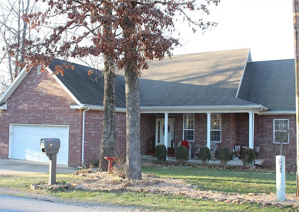 1st image of 30 Cumbrian Dr