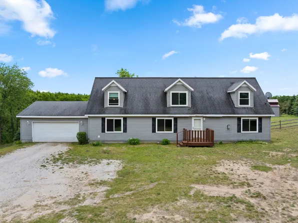 3727 Brandie Ln, Frederic, MI 49733