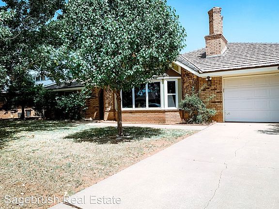 2nd image of 804 Rosewood Dr