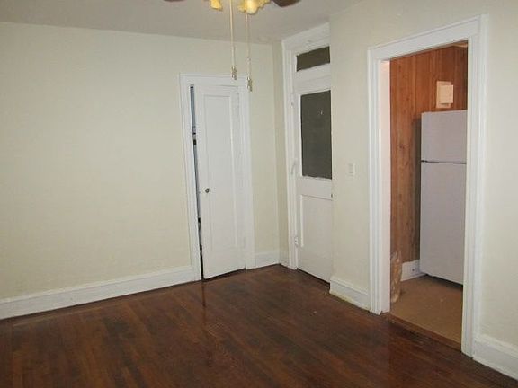 2nd image of 4837 47th St APT 1R