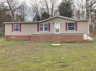 160 Oak Brook Dr, Mooresville, NC 28115