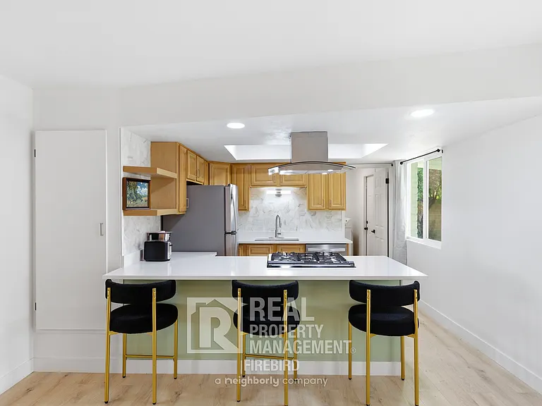 4112 S Grandview Ave — Photo 9