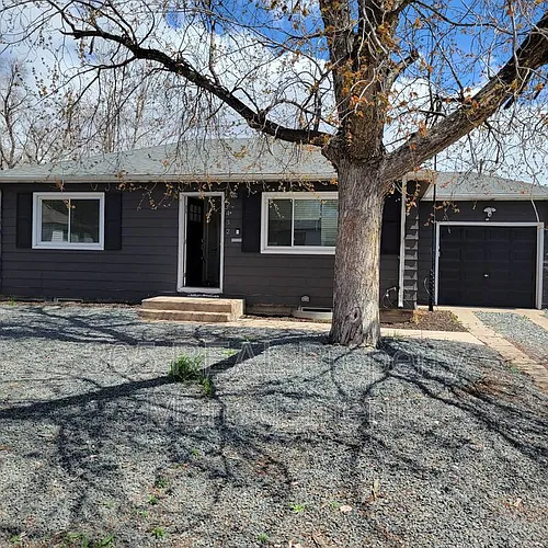 2432 16th Ave Photo 1