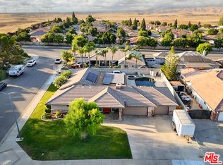 7200 Clifftop Way, Bakersfield, CA 93306
