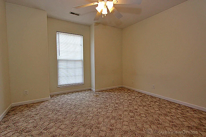 2831 Hemlock Ct — Photo 12