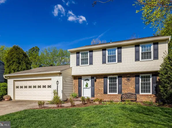 2212 Stirrup Iron Ln, Reston, VA 20191