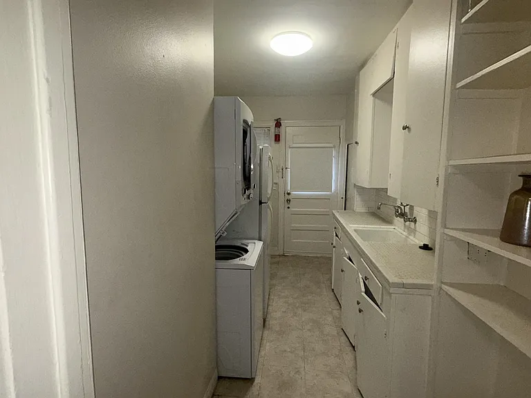 1850 W Main St #1 — Photo 6